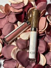 Load image into Gallery viewer, Gradual Plumping Lip Gloss